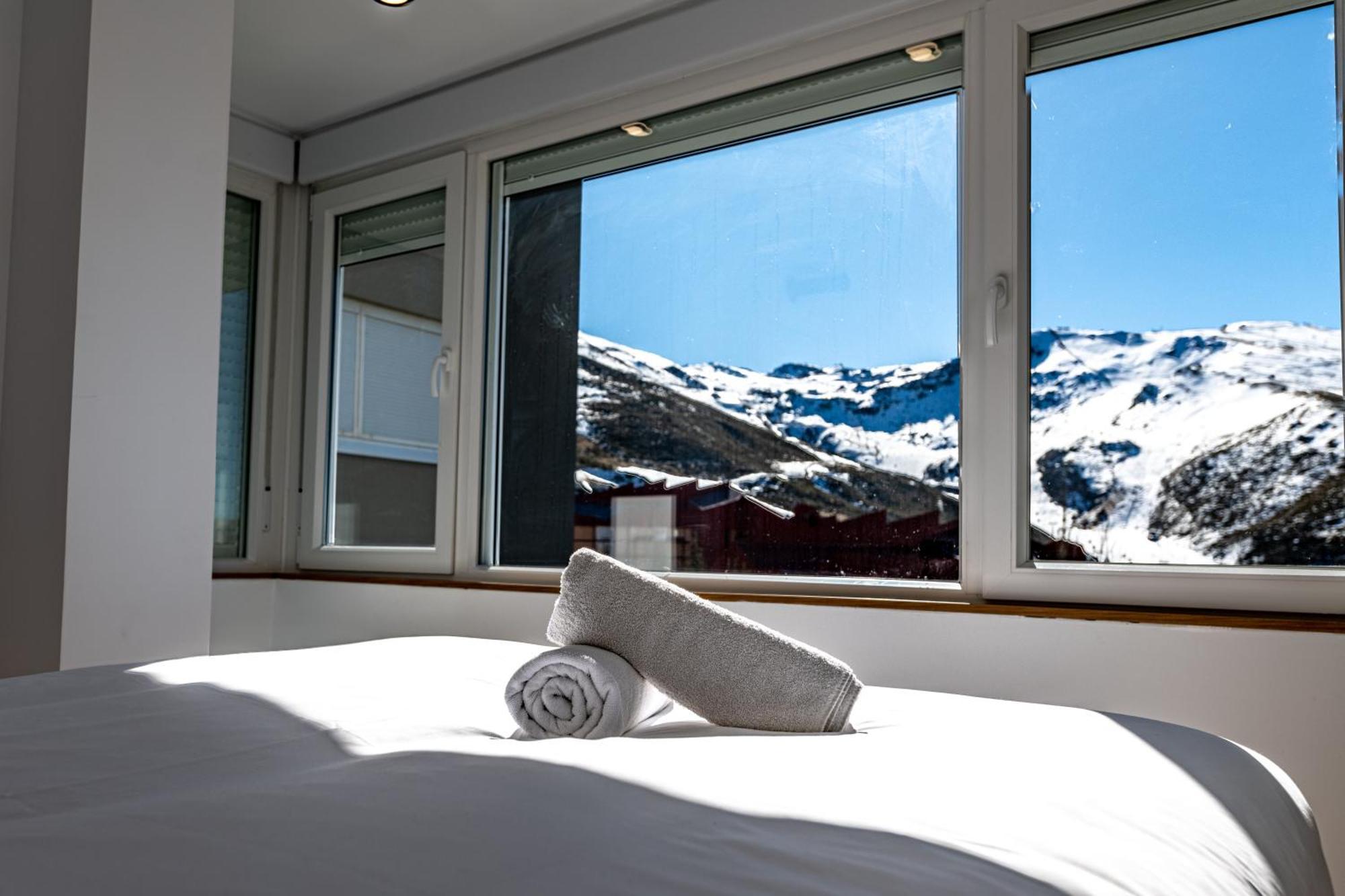 Luxury Refurnished Apartment With Private Parking Close To Ski Slopes Sierra Nevada Exterior photo